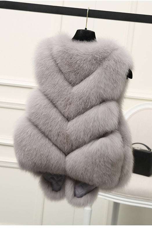 Damen Luxus Kunstfell Weste mit voluminösen Details