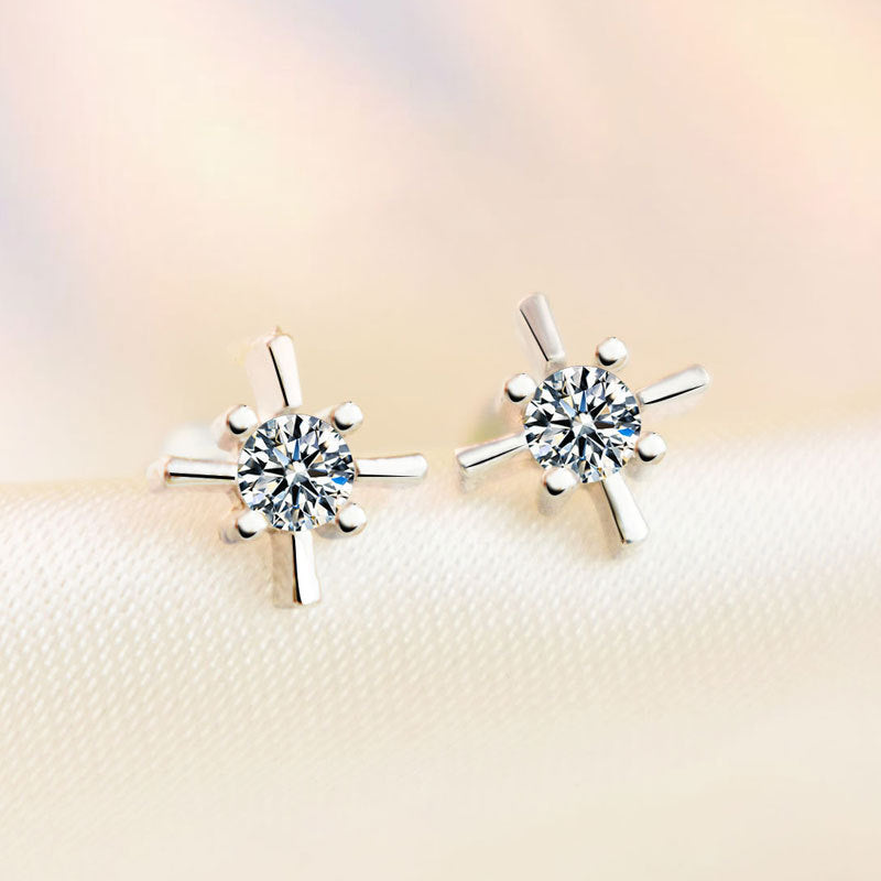 Damen Ohrstecker mit funkelnden Zirkonia-Elementen und modernem Design Shop Nory