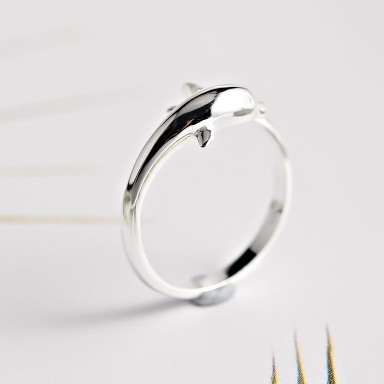 Damenring mit verspieltem Delfinmotiv und filigranem Design Shop Nory