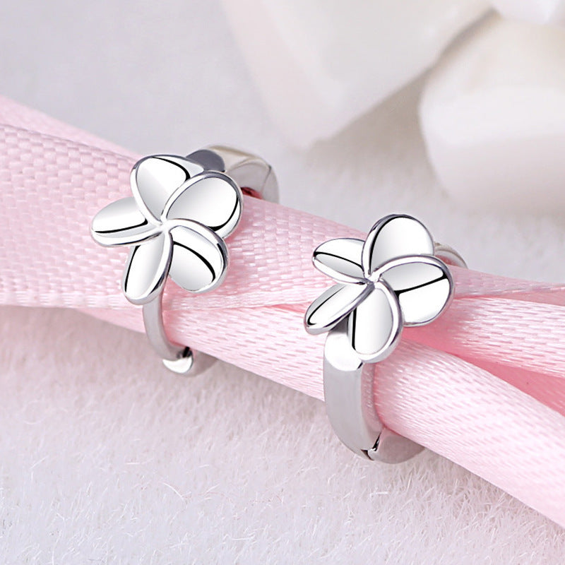 Damen Ohrringe mit elegantem Blumenmotiv Shop Nory