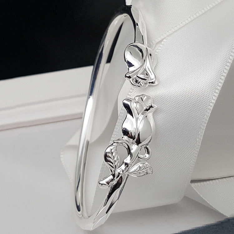 Damen Armreif mit kunstvollem Rosenmotiv Shop Nory