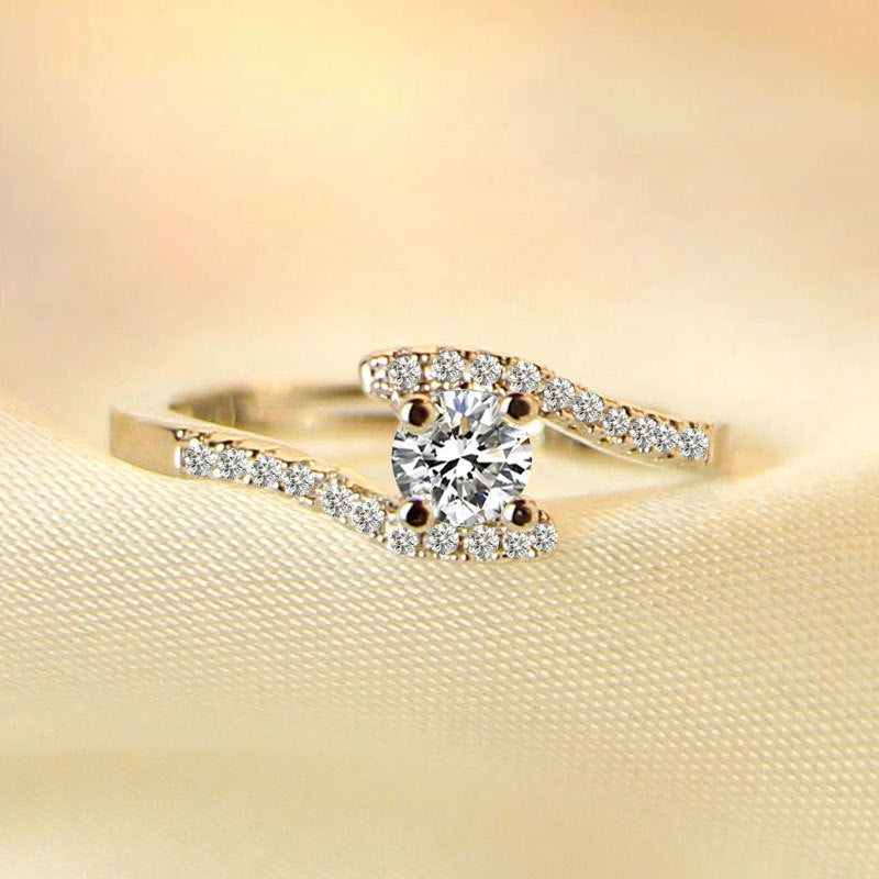 Damen Zart funkelnder Verlobungsring mit kunstvollem Design und hochwertigem Zirkonia Shop Nory