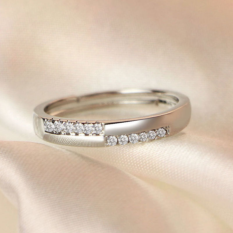 Damenring mit elegantem Zirkonia-Besatz und modernem Design Shop Nory