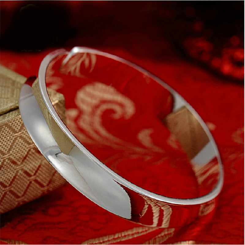 Damen Offenes Armband aus hochwertigem Edelstahl mit minimalistischer Gestaltung Shop Nory