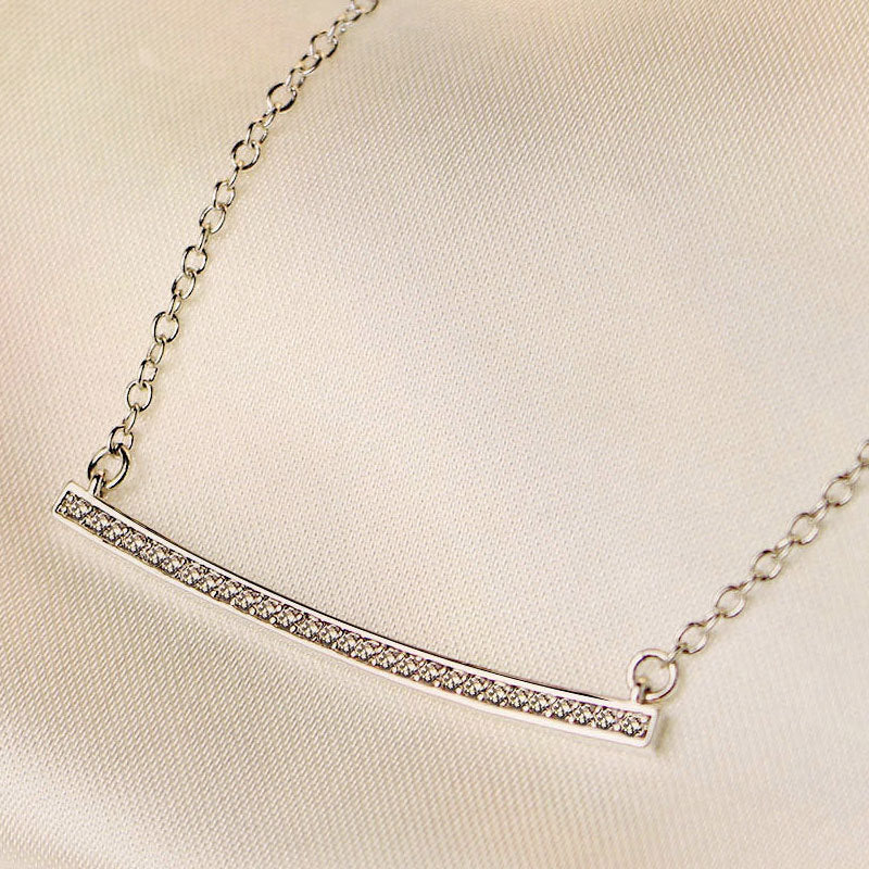 Damen Halskette mit funkelndem Zirkonia-Besatz und minimalistischer Eleganz Shop Nory