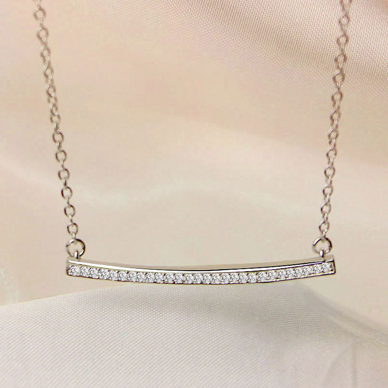 Damen Halskette mit funkelndem Zirkonia-Besatz und minimalistischer Eleganz Shop Nory