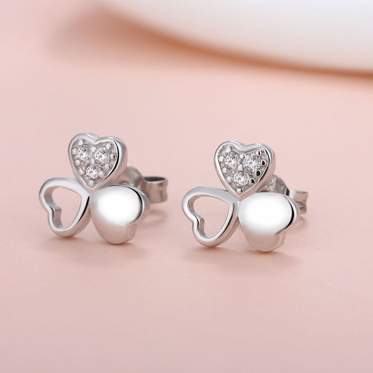 Damen Ohrstecker mit verspieltem Herz- und Kleeblattdesign Shop Nory