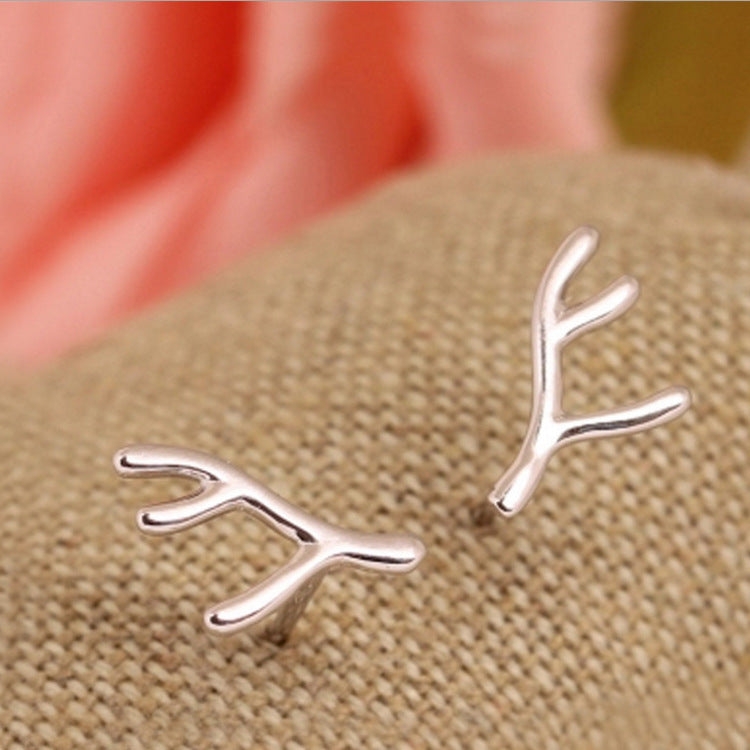 Damen modernes und elegantes Design Ohrstecker Shop Nory