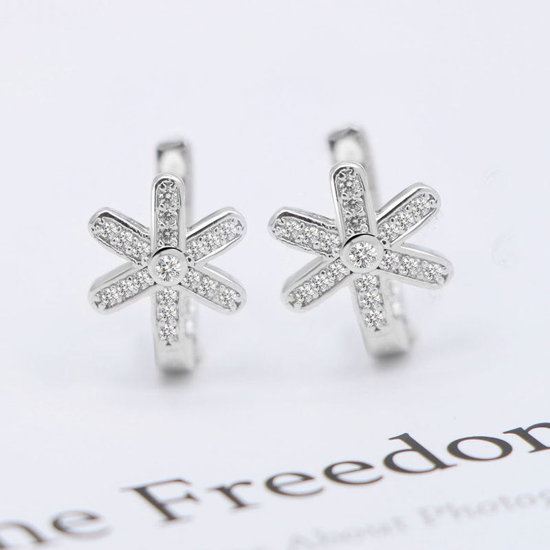 Damen Ohrstecker mit funkelndem Sternen-Design und elegantem Zirkonia-Besatz Shop Nory