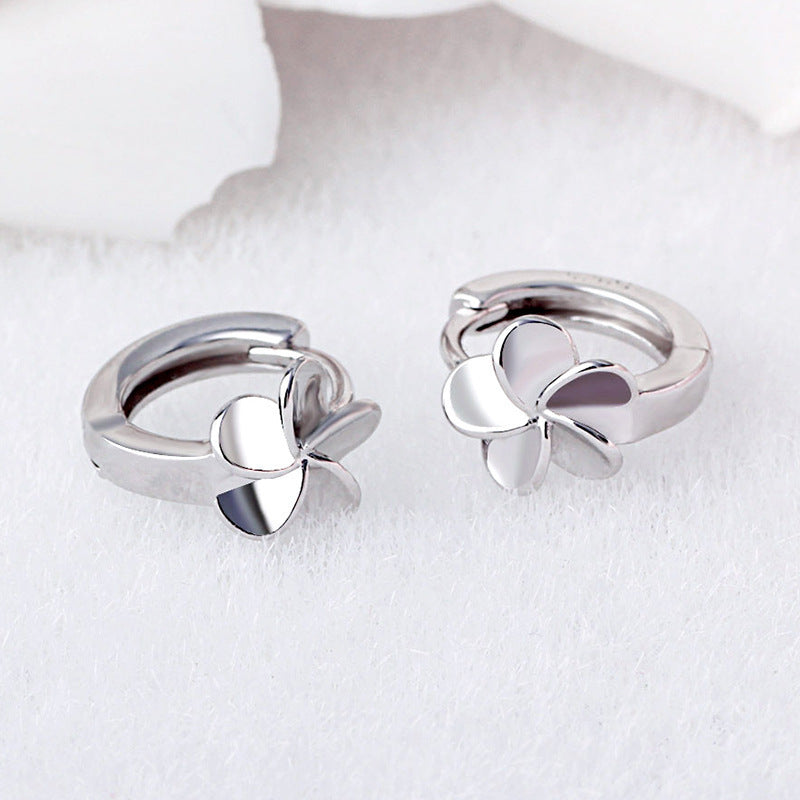 Damen Ohrringe mit elegantem Blumenmotiv Shop Nory