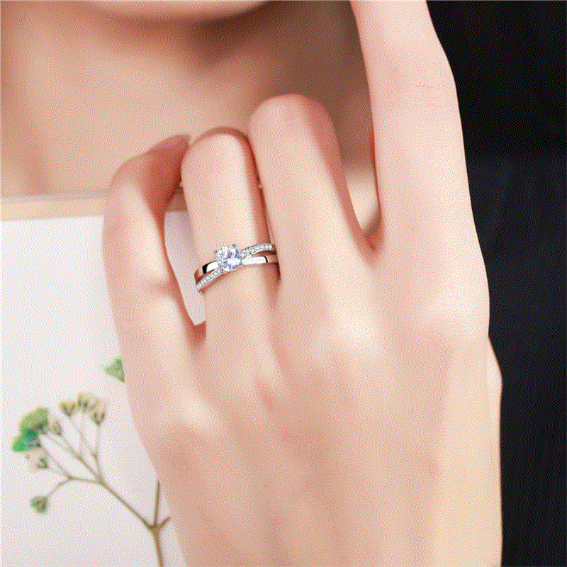 Damen Verlobungsring mit funkelndem Hauptstein und hochwertiger Zirkonia-Verzierung Shop Nory