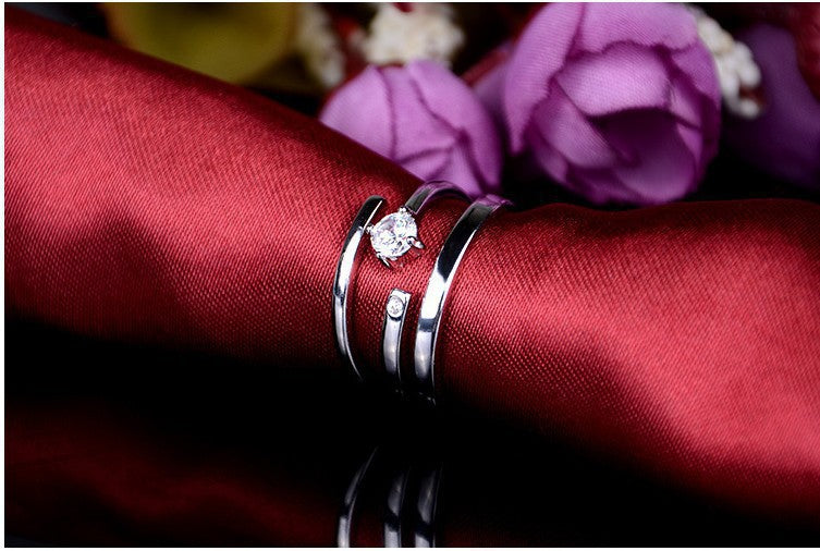 Damenring mit elegantem, modernem Design und funkelndem Zirkonia-Besatz Shop Nory