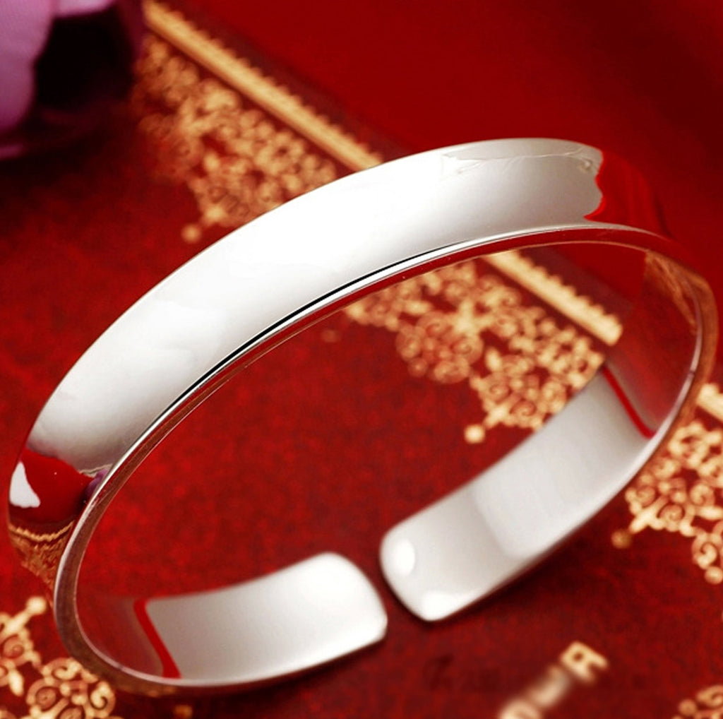 Damen Offenes Armband aus hochwertigem Edelstahl mit minimalistischer Gestaltung Shop Nory