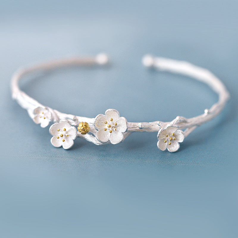 Damenring mit floralem Design und feinen Details Shop Nory