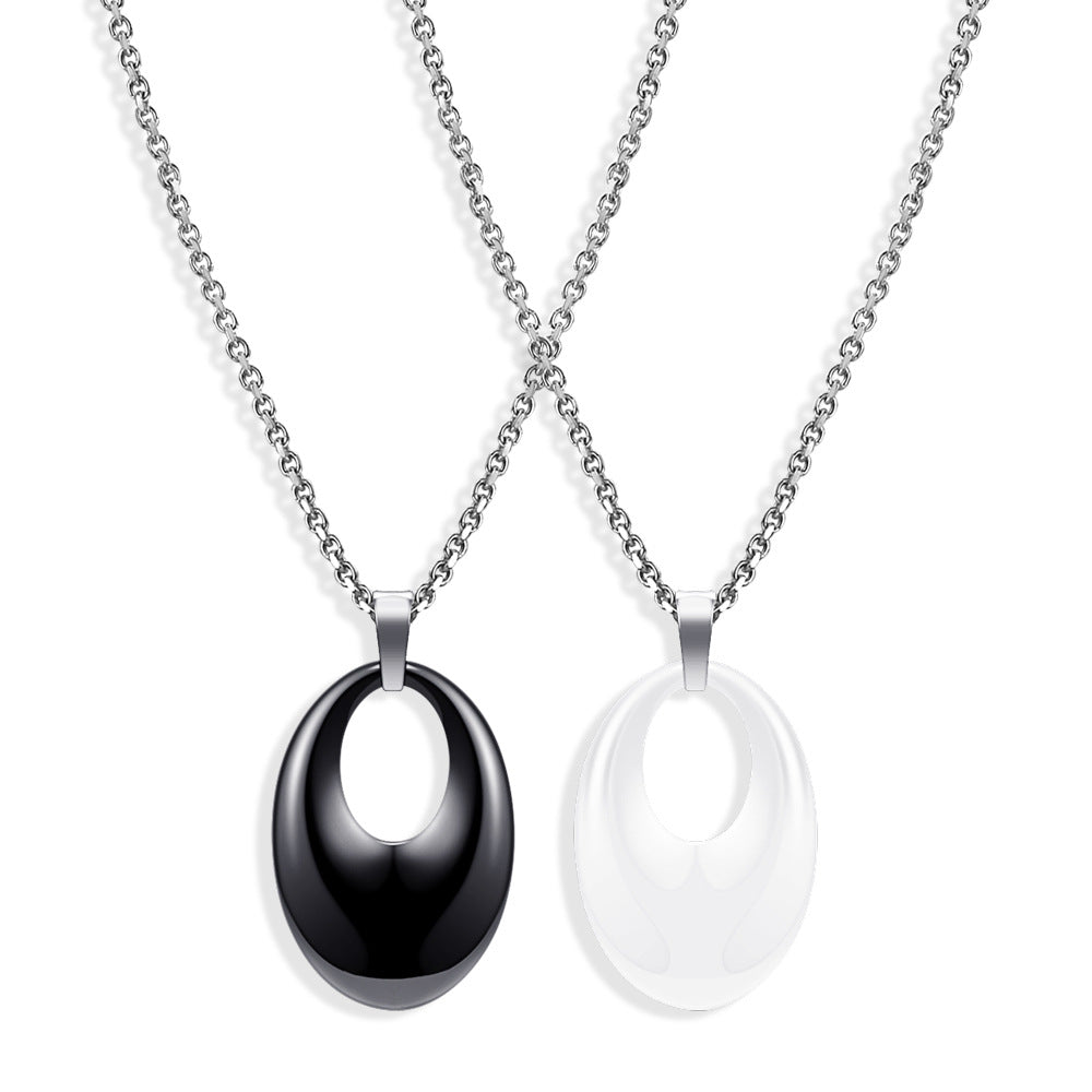 Damen Halskette mit modernem pendelartigen Anhänger und hochwertiger Edelstahlkette Shop Nory