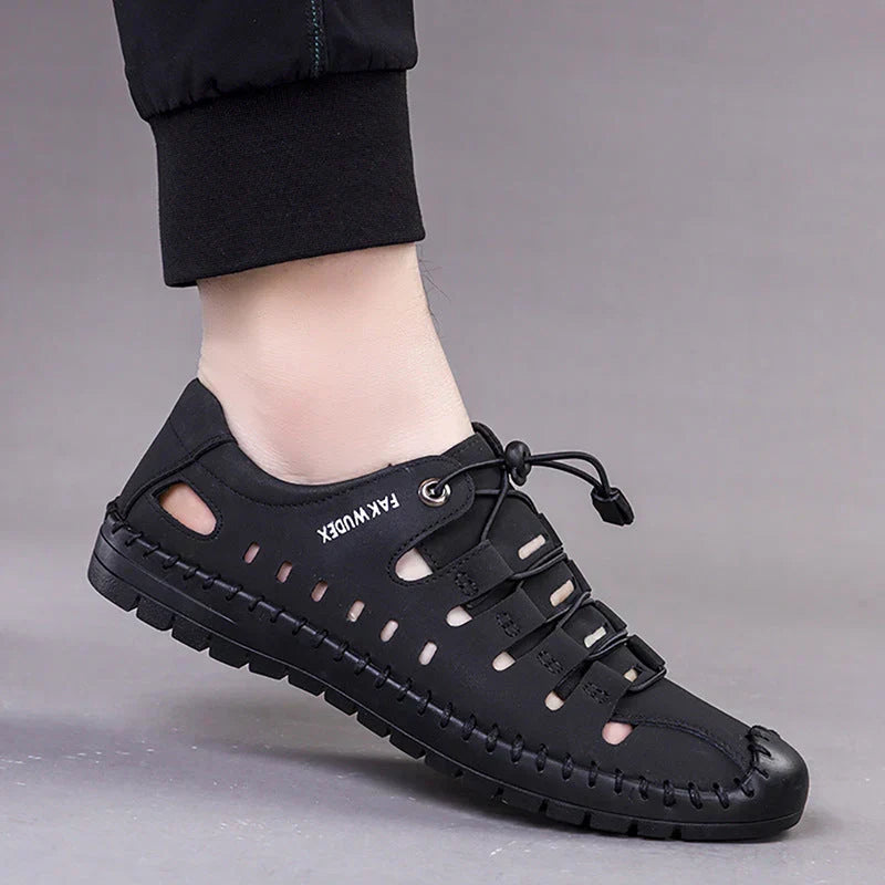 Outdoor Aviator Sandalen aus Leder mit gewickelter Zehe