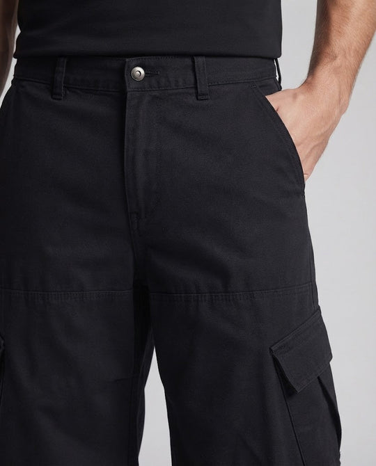 Herren Workwear-inspirierte Ballon-Cargohose mit extrem weitem Bein und mehrfachen Klappentaschen Shop Nory