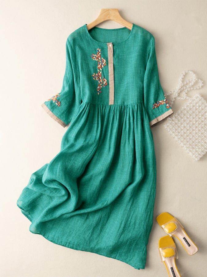 Besticktes Kleid aus Baumwolle