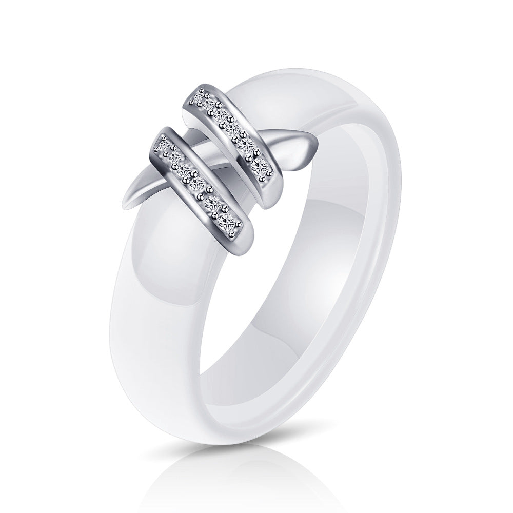 Damen Ring mit elegantem Design und funkelnden Zirkonia Shop Nory