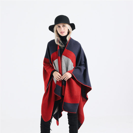 Damen Oversize‑Ruana‑Poncho aus Wollmix mit geometrischem Blockjacquard und V‑Ausschnitt Shop Nory