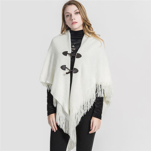 Damen Strick-Ruana-Poncho mit Schalkragen, Knebelverschlüssen und Fransensaum Shop Nory