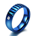 Herren Ring mit strukturiertem Design und funkelndem Kristallelement Shop Nory