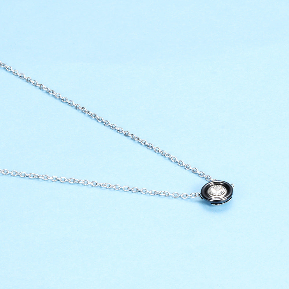 Damen Halskette mit elegantem Anhänger und funkelndem Zirkonia Shop Nory