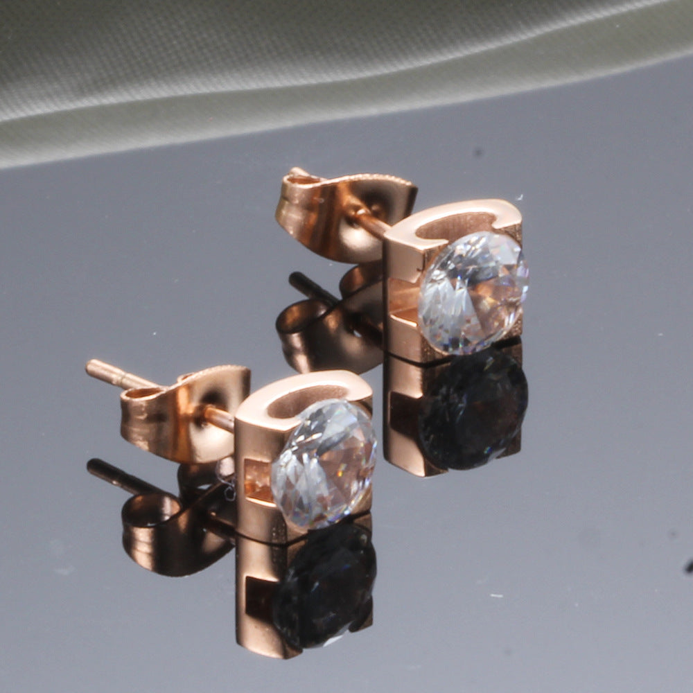 Damen Ohrringe mit glitzernden Zirkonia und hochwertigem Edelstahlbesatz Shop Nory