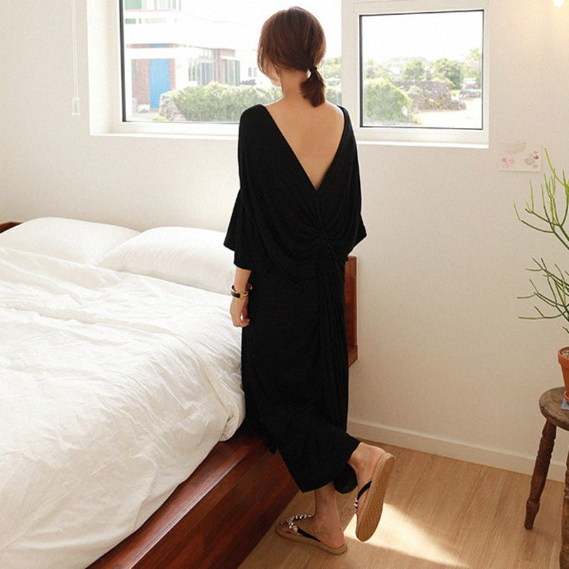 Damen Maxikleid mit tiefem V-Rücken, Twist-Detail und fließender Oversize-Silhouette Shop Nory