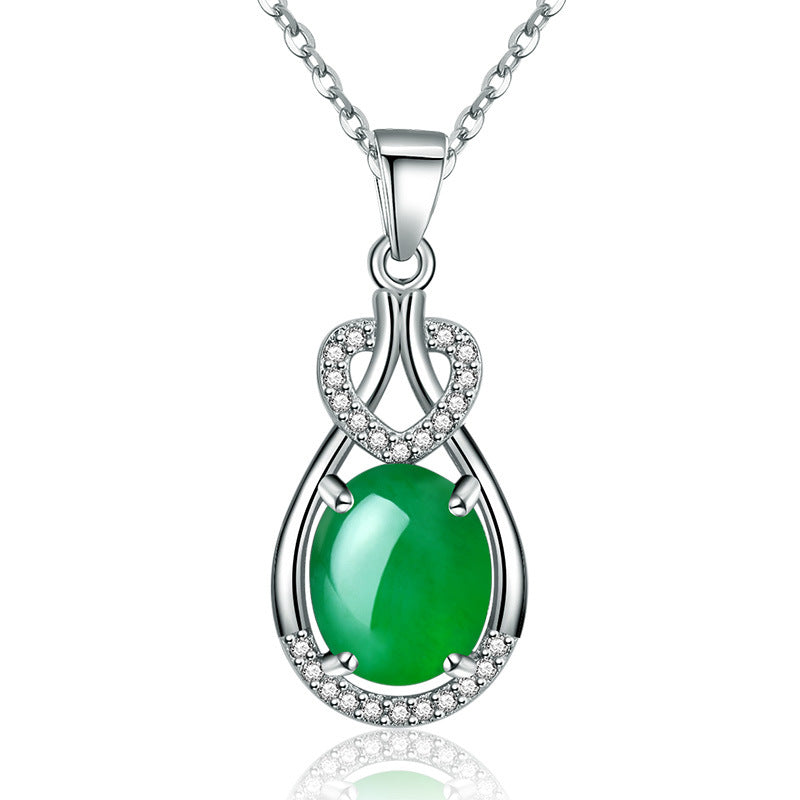 Damen Halskette mit elegantem Jade-Anhänger und funkelndem Zirkonia-Besatz Shop Nory
