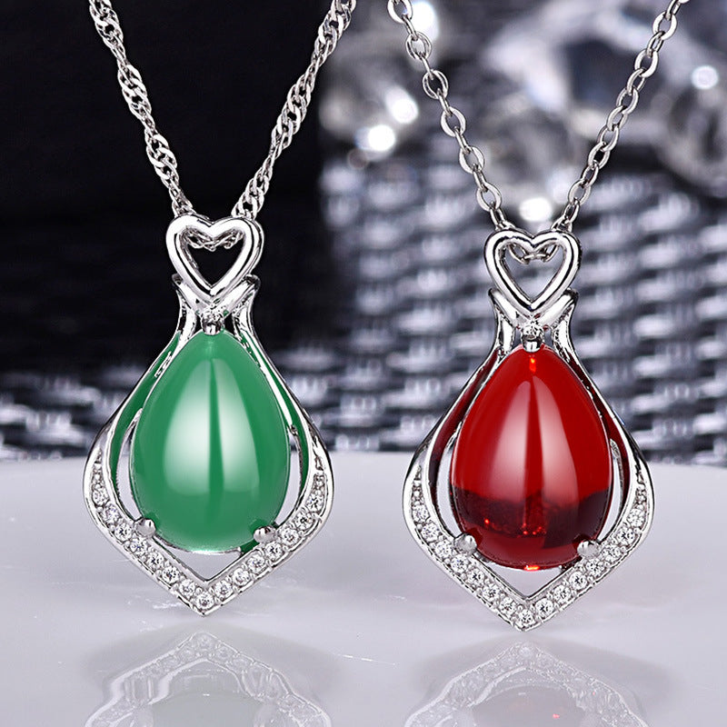 Damen Designer-Halskette mit grünem Jade-Anhänger Shop Nory