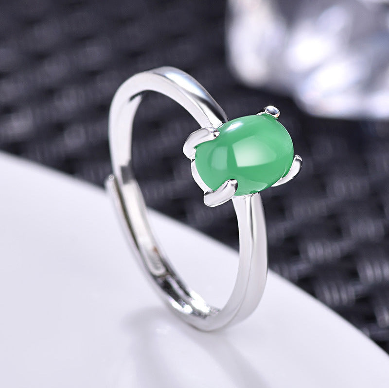 Damenring mit rotem Edelstein im stilvollen Design Shop Nory