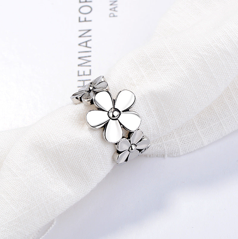 Damenring mit floralem Design aus hochwertigem Edelstahl Shop Nory