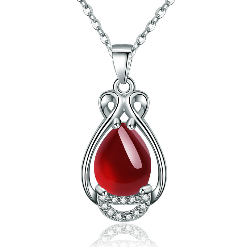 Damen Eleganter Jadeschmuck mit funkelndem Anhänger Shop Nory