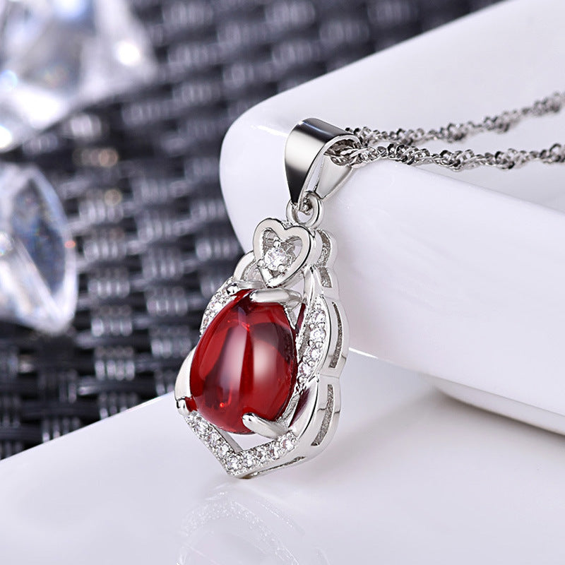 Damen handgefertigte Halskette mit grünem Jade-Anhänger und Zirkonia Shop Nory