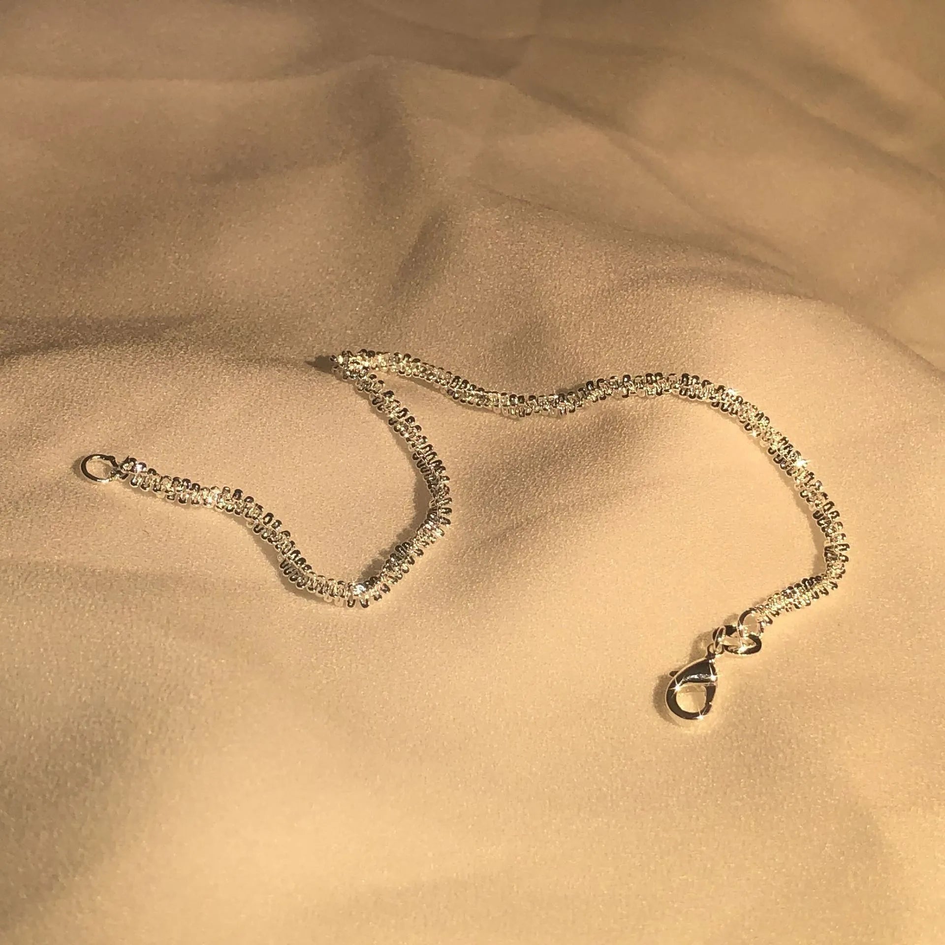 925 Sterling Silber 1.5mm Glänzendes Armband | Shop Nory