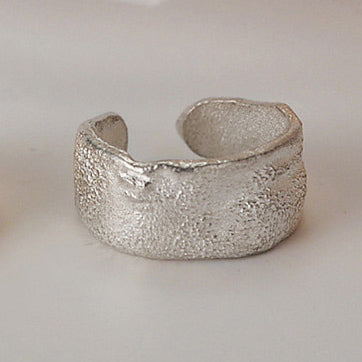 925 Sterling Silver Breite Texturierte Ohrmanschette | Shop Nory