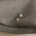 Eingelassene Zirkon Disc Kreuz Blumen Ohrringe | Shop Nory