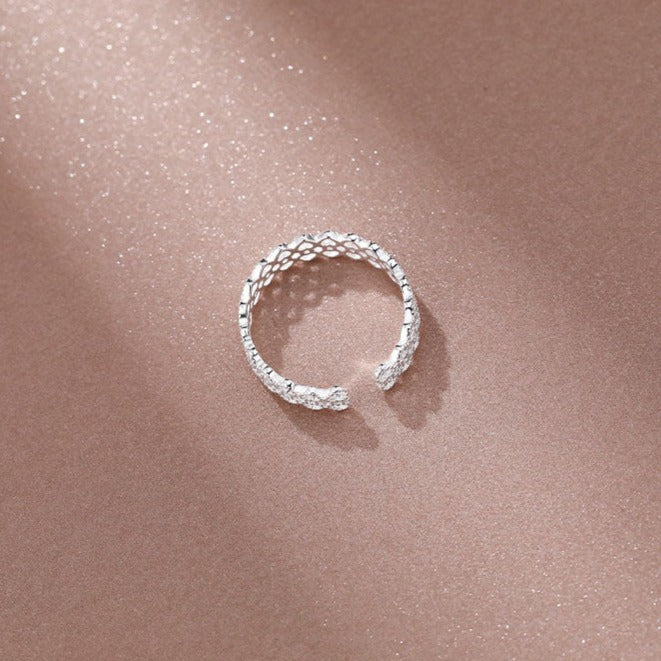 925 Sterlingsilber Spitzen Hohles Muster Ring | Shop Nory