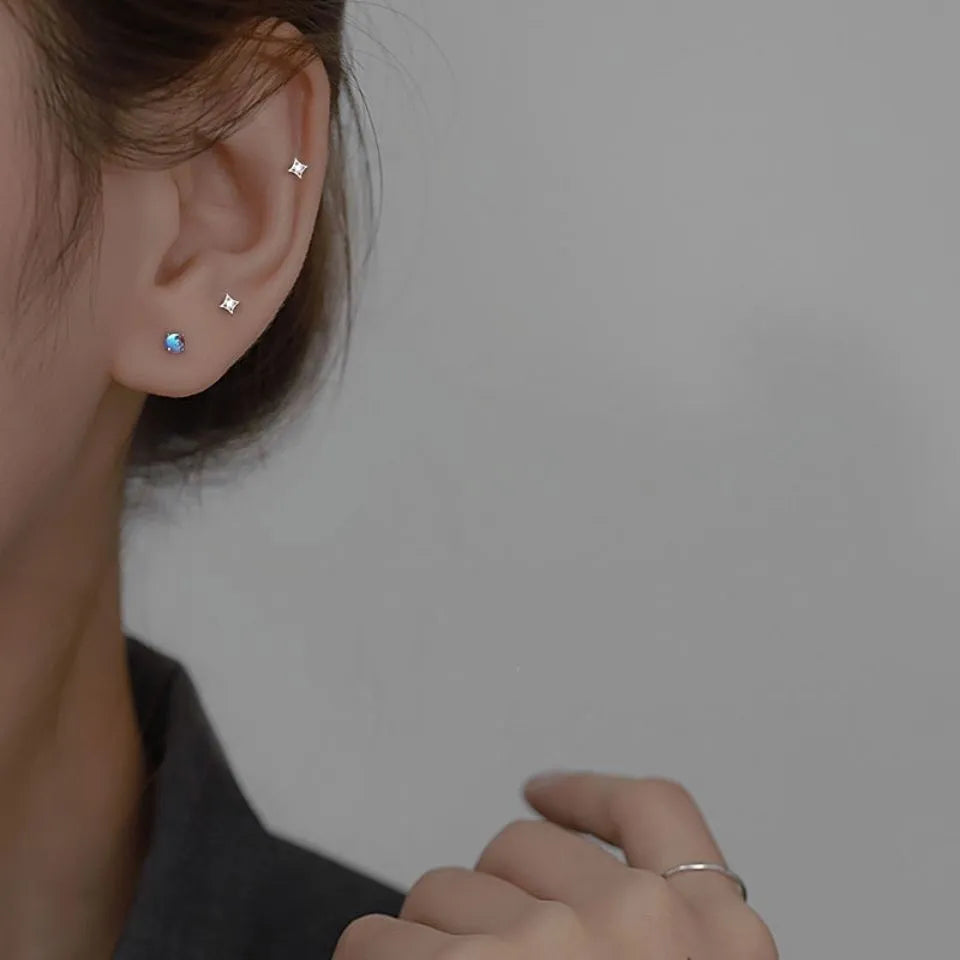 925 Sterling Silber Natürlicher Blauer Mondstein Mini Süße Ohrringe | Shop Nory