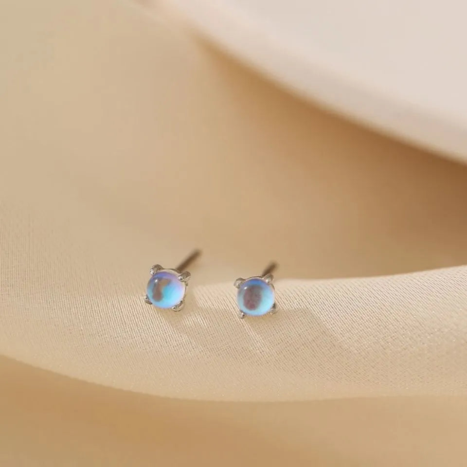 925 Sterling Silber Natürlicher Blauer Mondstein Mini Süße Ohrringe | Shop Nory