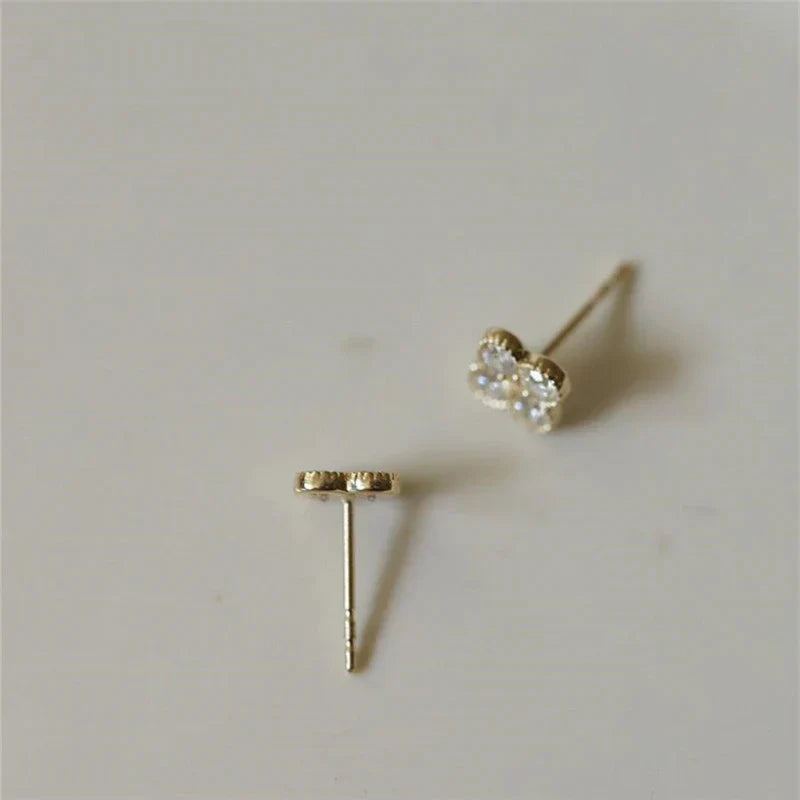925 Sterlingsilber Einfache Blumen Zirkon Ohrringe | Shop Nory