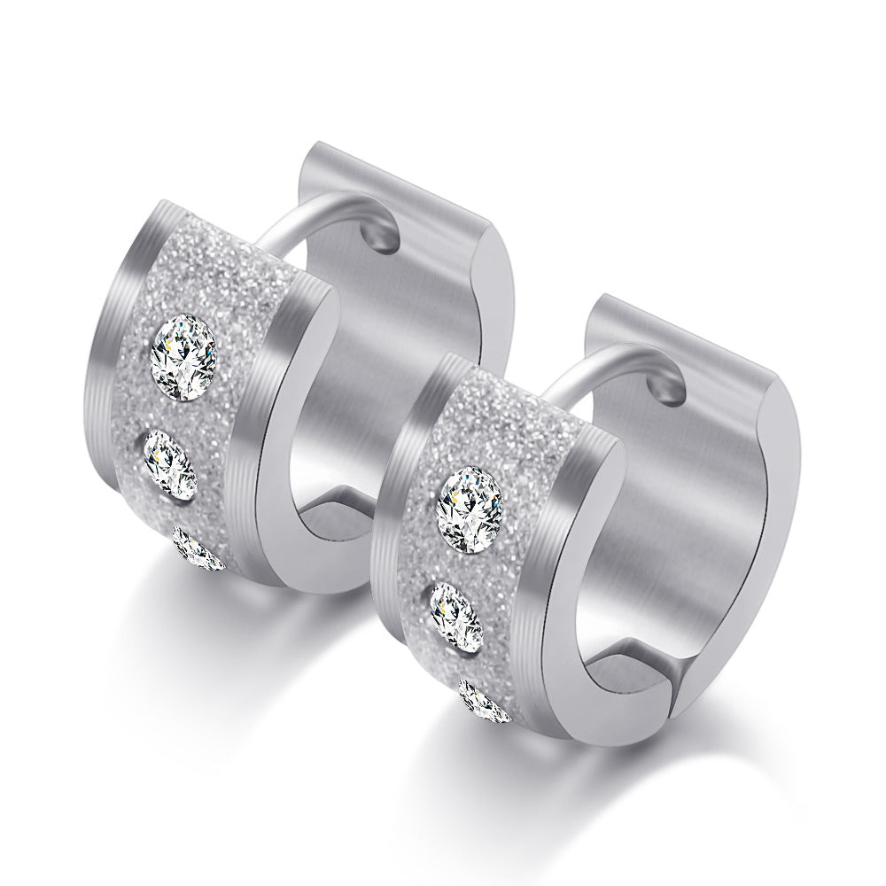 Damen Ohrstecker mit eleganter Zirkonia-Besatz und glänzendem Finish Shop Nory