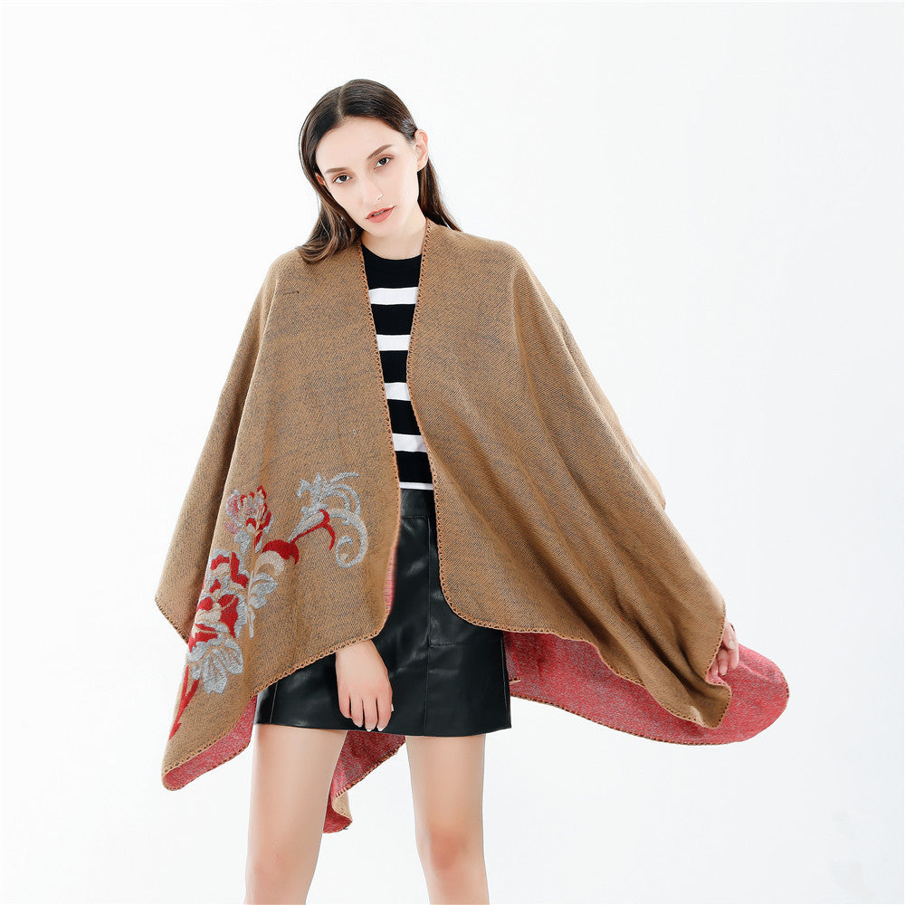 Damen Wendbarer Capeponcho aus Wolloptik mit floralem Jacquard und weichem Wasserfallsaum Shop Nory