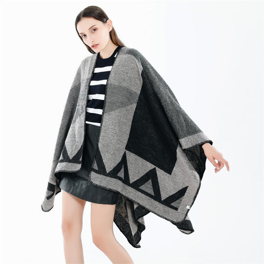 Damen Kastige Wollmix‑Ruana mit geometrischem Patchjacquard und Ziernaht Shop Nory