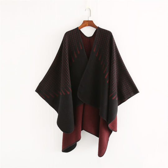 Damen Doppelter Wollmix-Umhang mit reversiblem Jacquard und kastiger Ruana-Silhouette Shop Nory