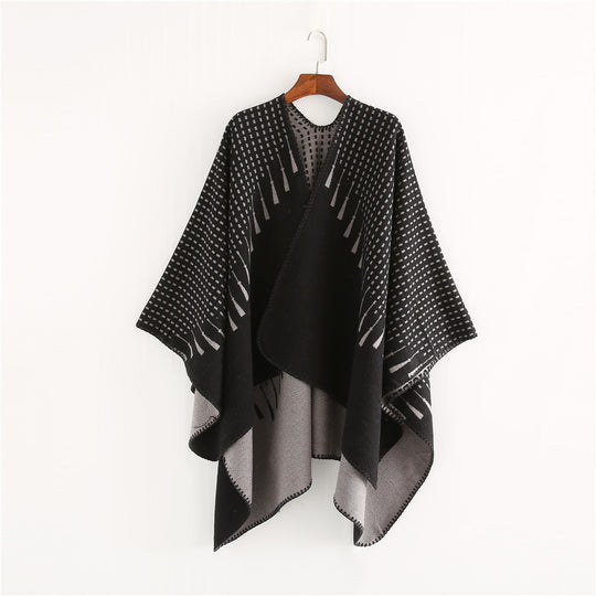 Damen Doppelter Wollmix-Umhang mit reversiblem Jacquard und kastiger Ruana-Silhouette Shop Nory