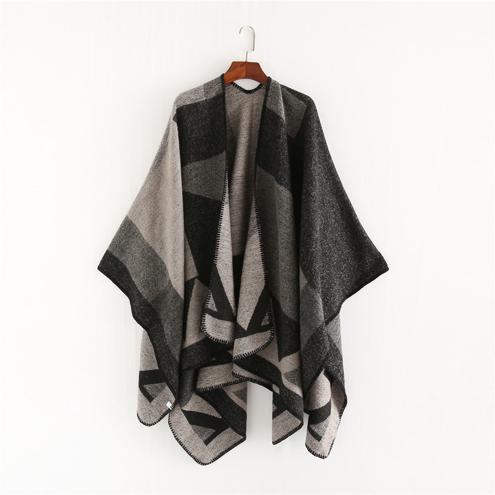 Damen Kastige Wollmix‑Ruana mit geometrischem Patchjacquard und Ziernaht Shop Nory