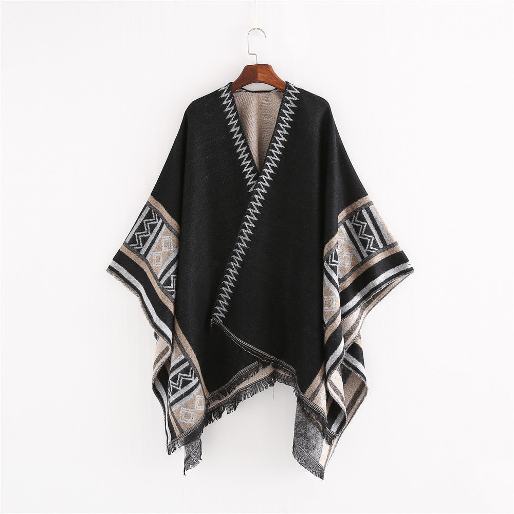 Damen Oversize-Ruana-Poncho im Boho-Ethno-Look aus Wollmix mit V-Ausschnitt und Fransensaum Shop Nory
