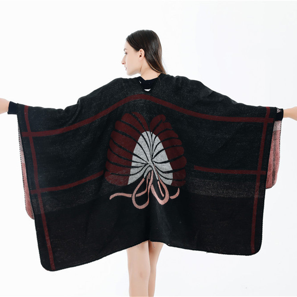 Damen Jacquard-Ruana mit floralem Intarsienmuster und zweifarbiger Wendekante Shop Nory